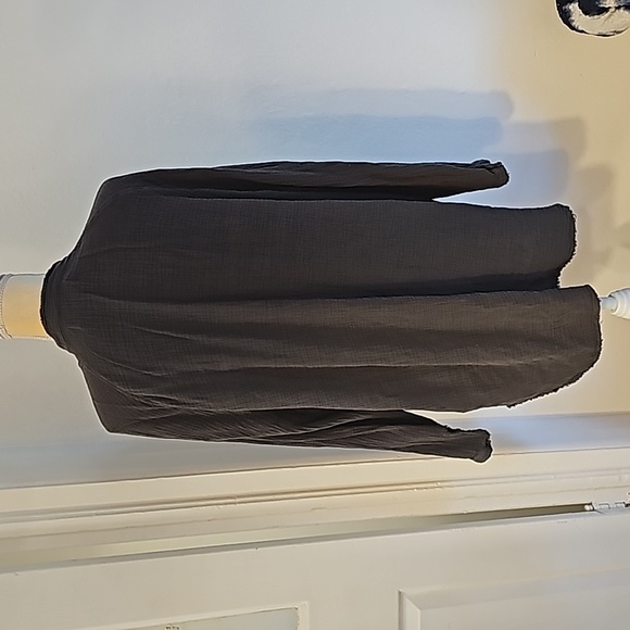 Free People We The Free Summer Daydream Buttondown shirt in gray - Picture 7 of 10